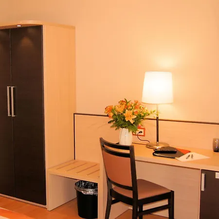 Hotel Lacotel Avenches